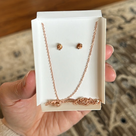 Earring/Necklace Matching Set - Picture 3 of 4